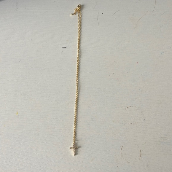 gold cross chain/necklace - Picture 1 of 1